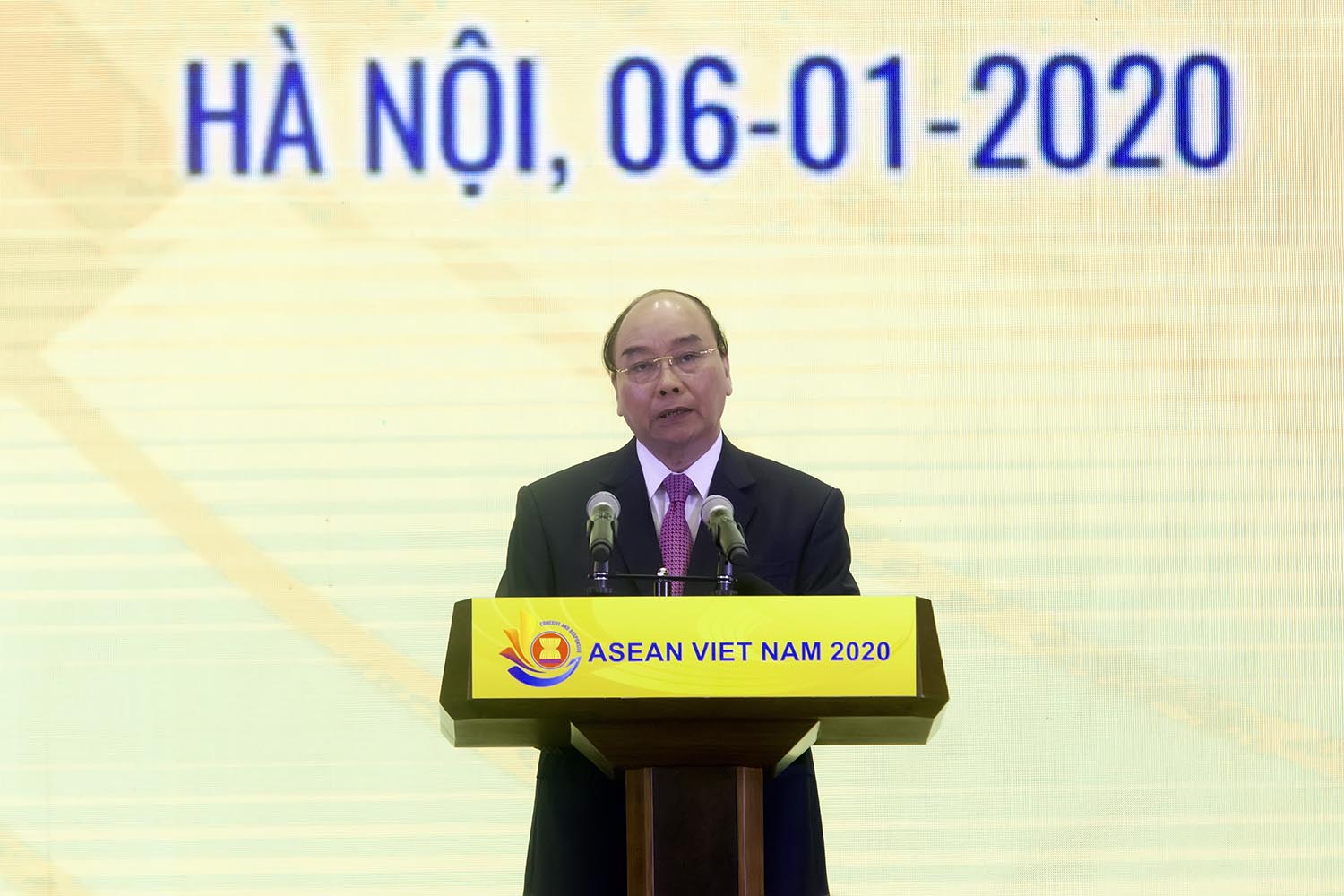 Thủ tướng Nguyễn Xuân Phúc phát biểu tại Lễ khởi động.