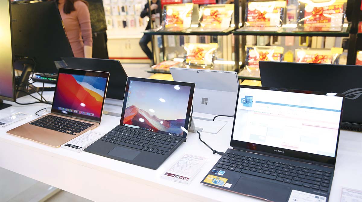 Tăng trưởng doanh thu năm 2021 của ngành hàng laptop được dự báo sẽ đạt mức 2 con số 	ảnh: hải yến
