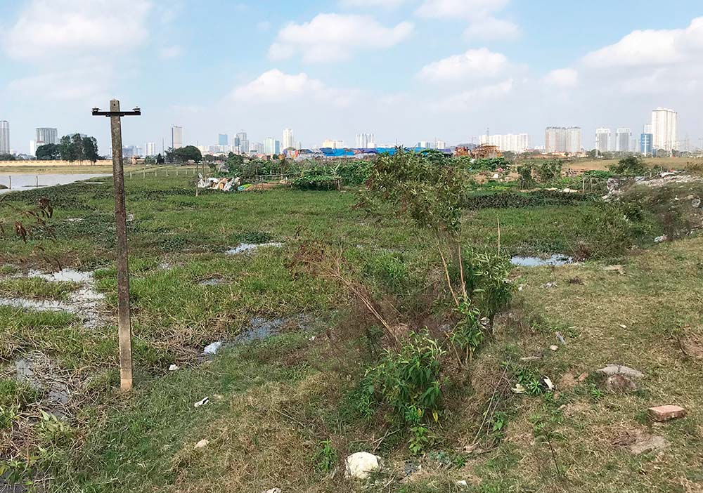 Việc kéo dài thời gian giải quyết kiến nghị của doanh nghiệp khiến hàng chục héc-ta đất của Hà Nội bị bỏ hoang rất lãng phí