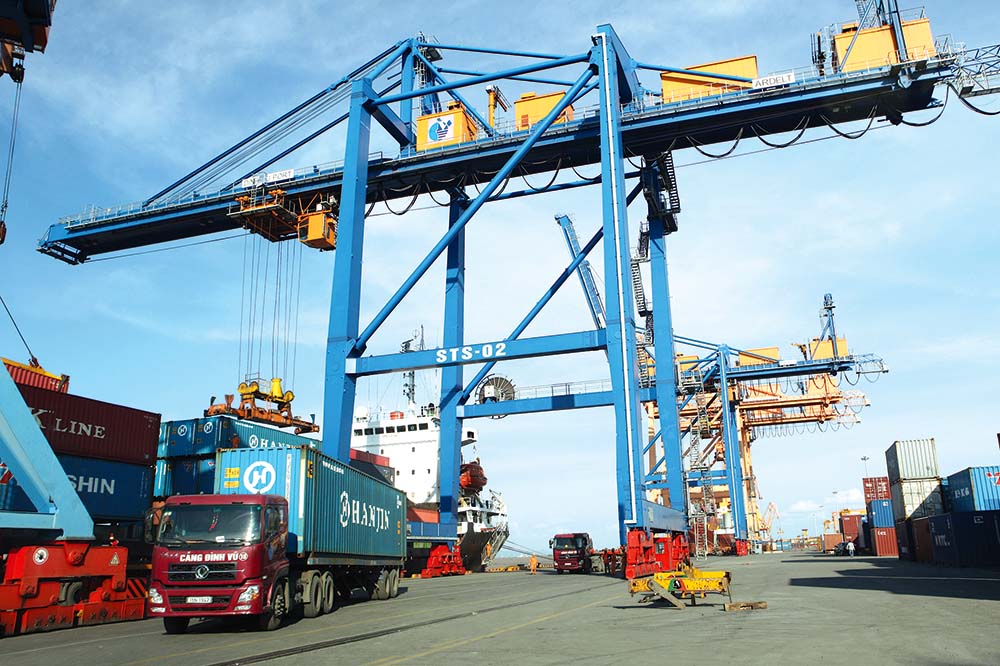 Các doanh nghiệp xuất khẩu cần chuẩn bị sẵn sàng cho tình huống thiếu container còn có thể kéo dài 