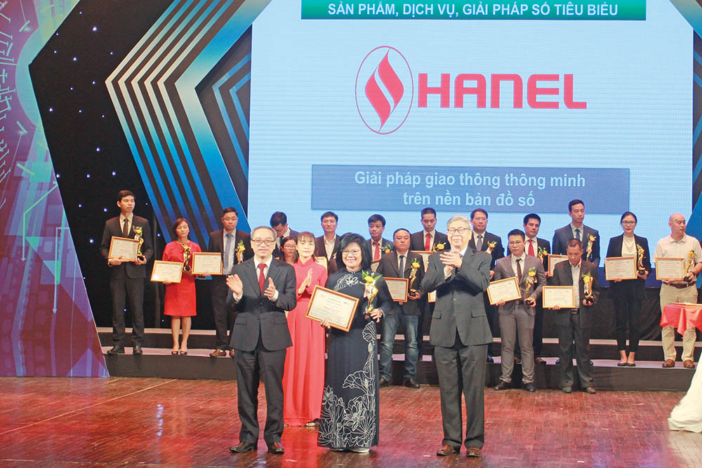 Giải pháp giao thông thông minh trên nền bản đồ số của Hanel được trao giải Chuyển đổi số Việt Nam năm 2020