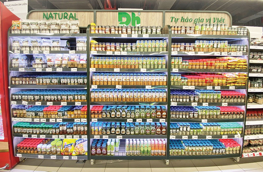 Hàng trăm sản phẩm Dh Foods đang bày bán tại các hệ thống siêu thị trên toàn quốc