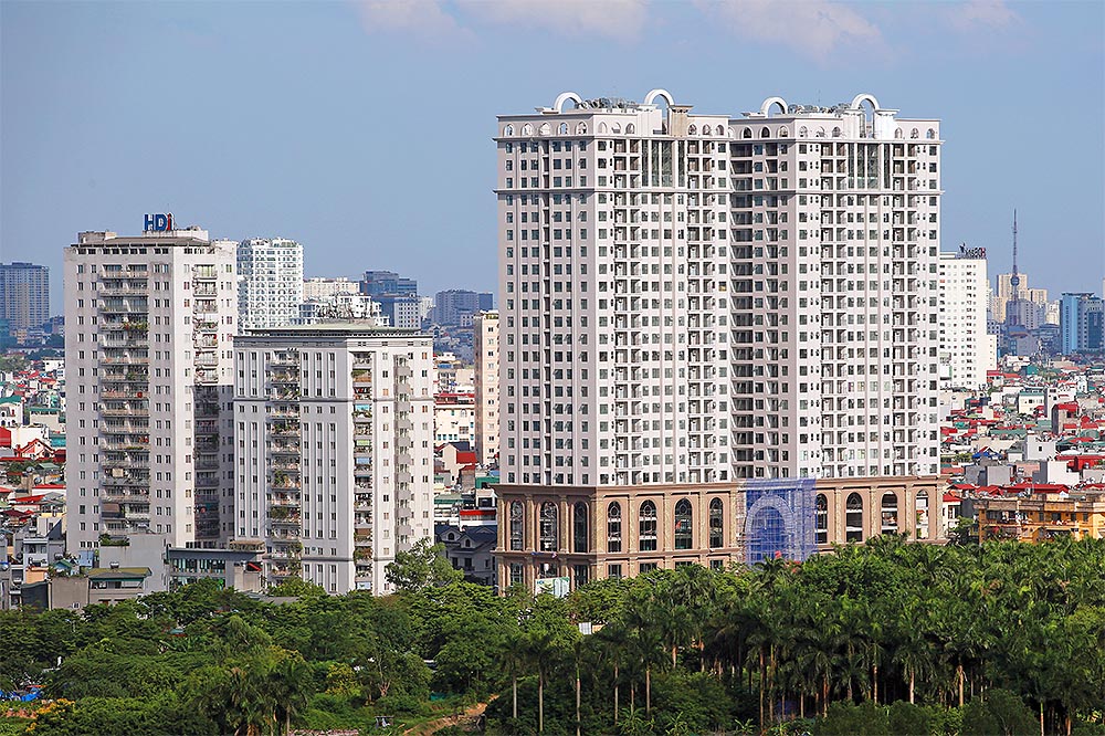Nguồn cung căn hộ ở Hà Nội vẫn nghiêng về phân khúc trung cấp, thiếu căn hộ bình dân