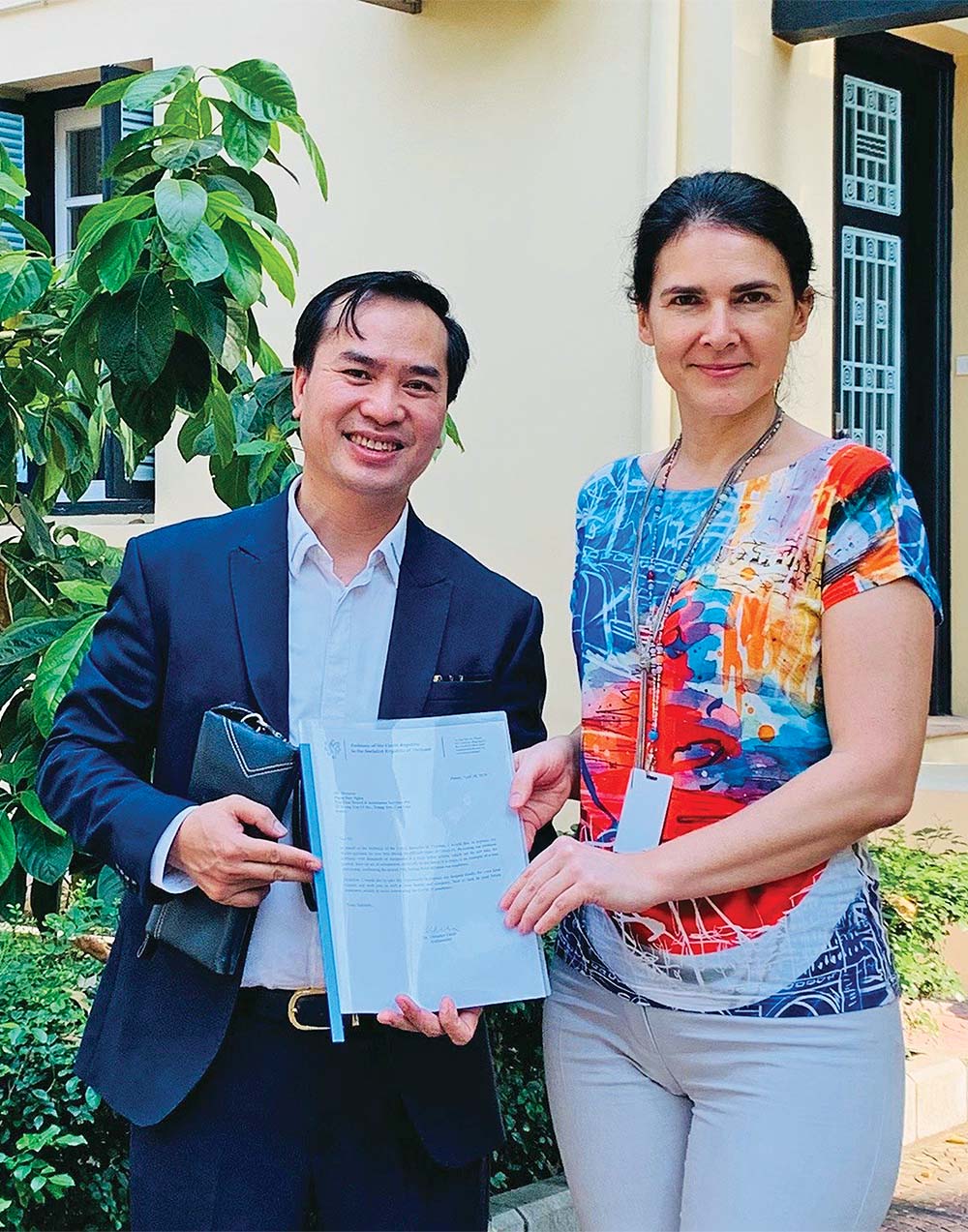 Ông Phạm Duy Nghĩa nhận quyền ký bảo lãnh visa duy nhất ở Việt Nam từ Trưởng phòng Lãnh sự, Đại sứ quán Cộng hòa Séc