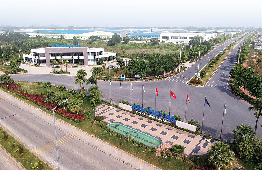 Khu công nghiệp Phú Hà có giao thông đồng bộ, thuận tiện cho lưu thông hàng hóa của các doanh nghiệp, dễ dàng thu hút đầu tư