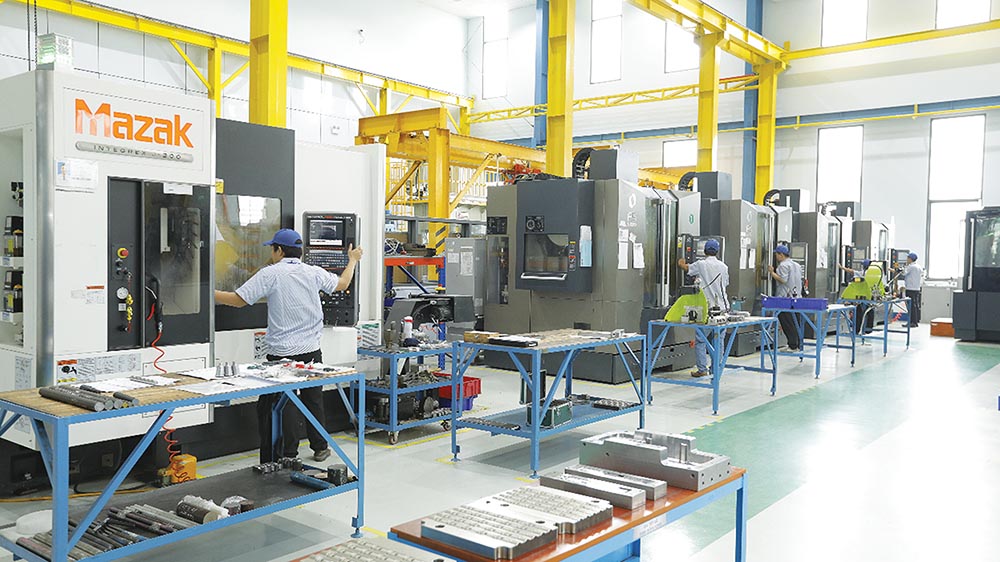 Công nghiệp hỗ trợ đang tác động lớn đến sự phát triển bền vững. Trong ảnh: Sản xuất tại Nhà máy CNS Amura Precision