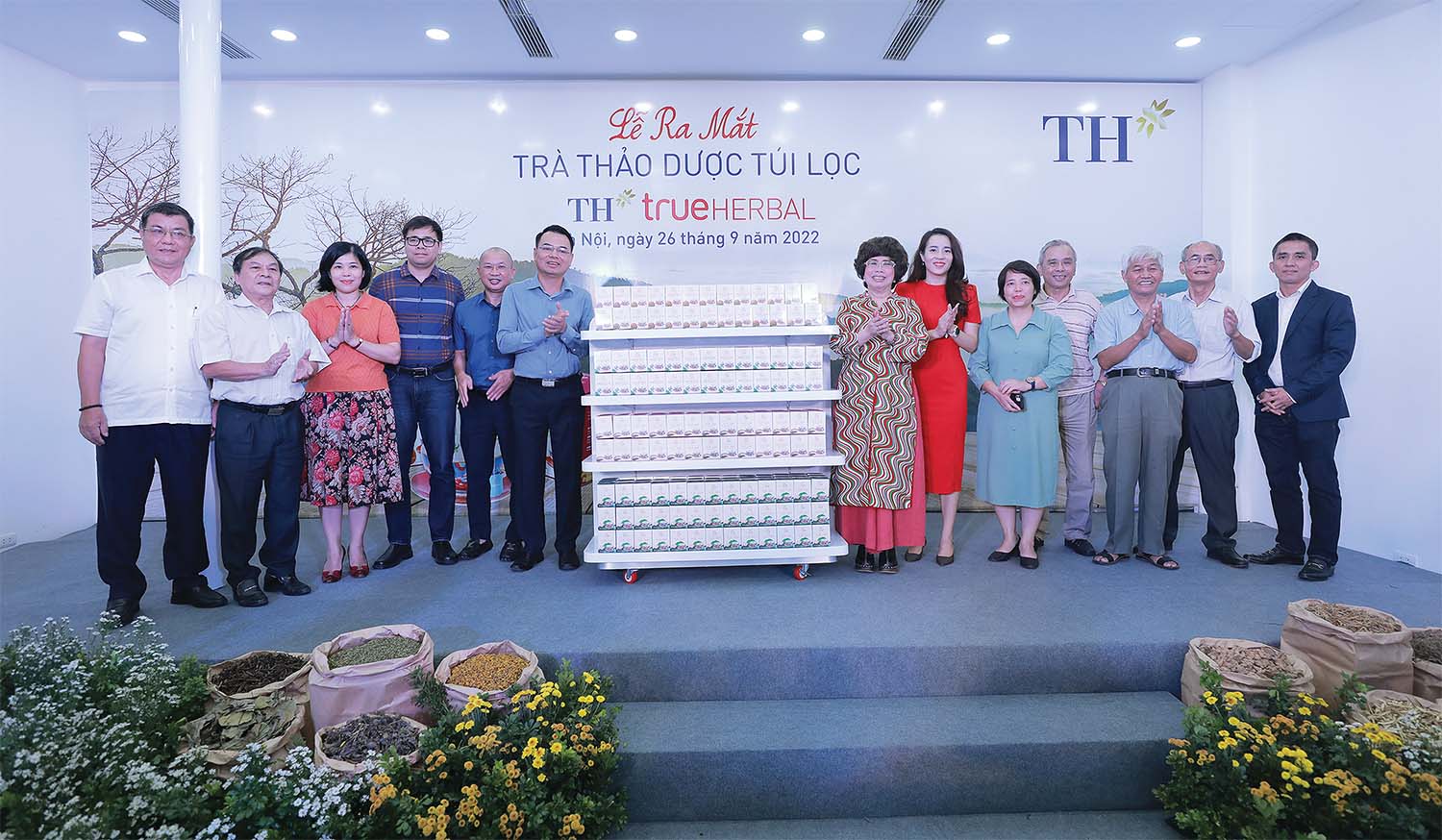 Lễ ra mắt trà thảo dược túi lọc TH true HERABL