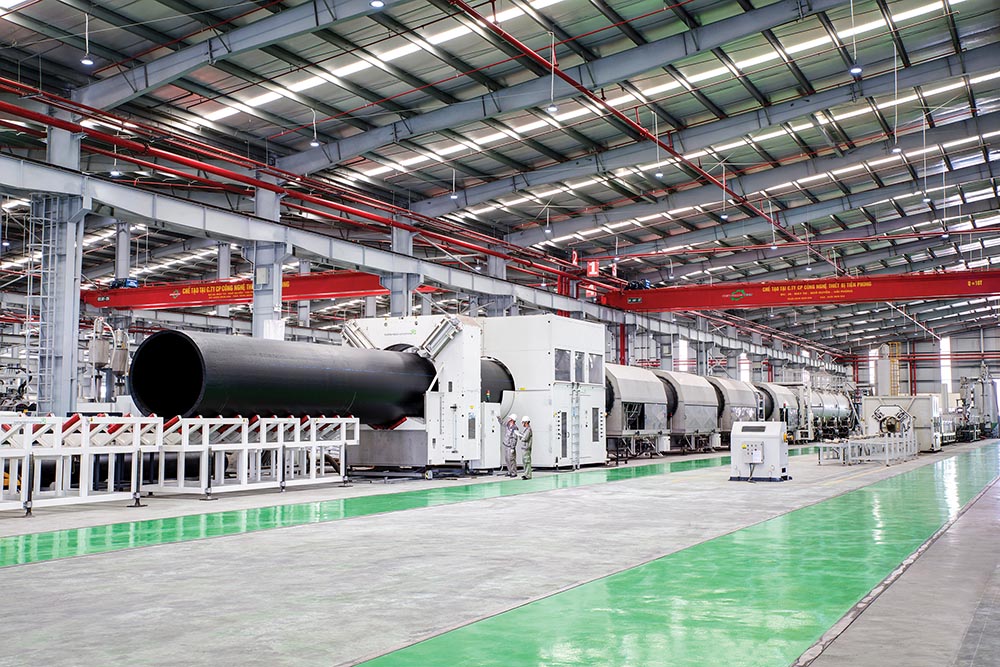 Dây chuyền sản xuất ống HDPE 2.000 mm của Nhựa Tiền Phong