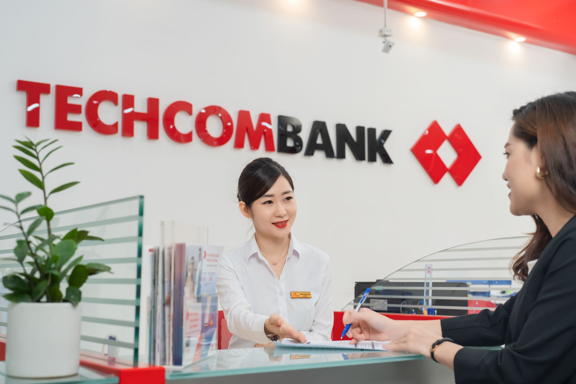 Techcombank giảm lãi suất huy động