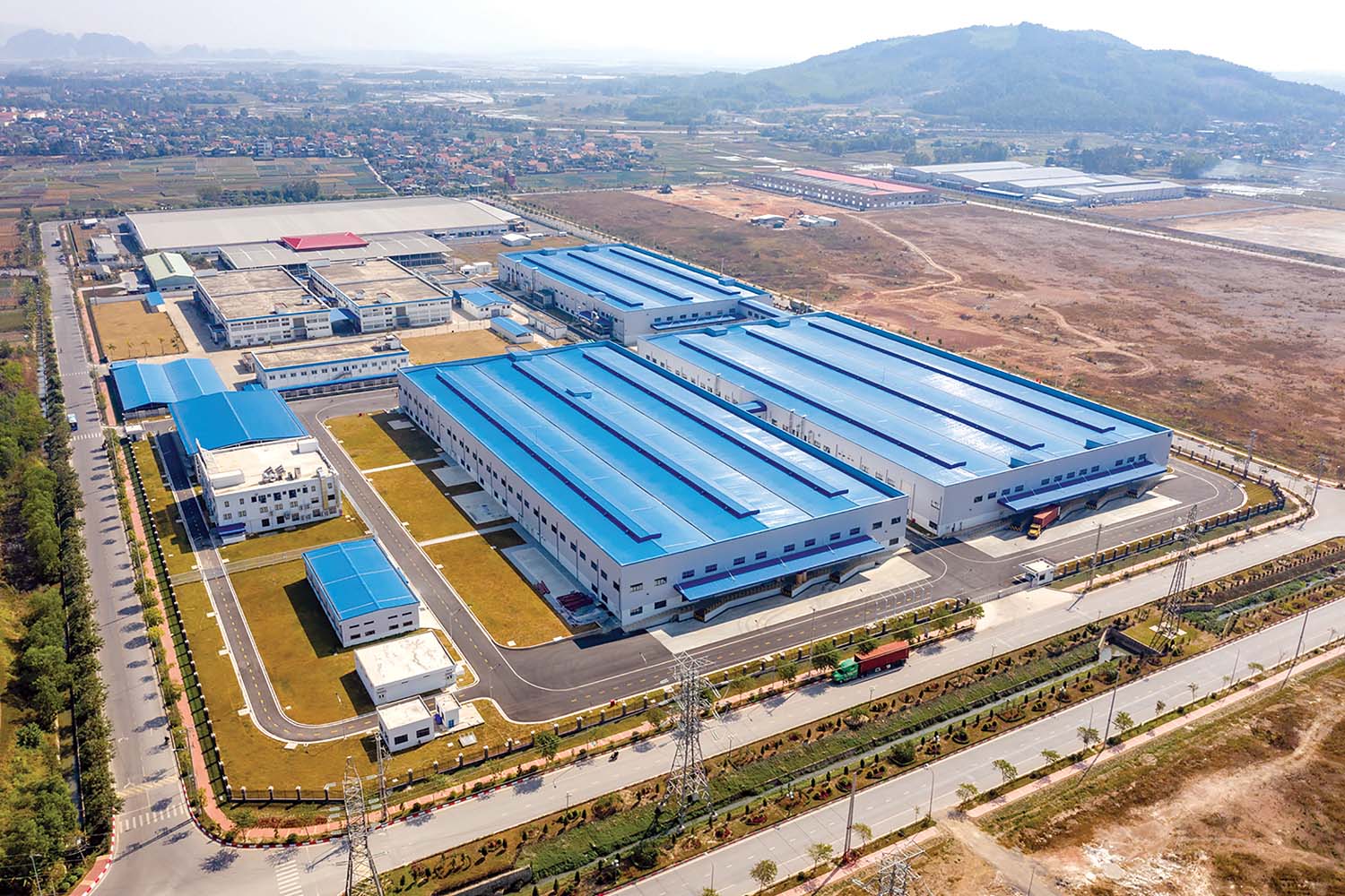 Khu công nghiệp Đông Mai (thuộc KKT ven biển Quảng Yên) đã có nhiều nhà máy sản xuất và hạ tầng khá hoàn chỉnh để đón các nhà đầu tư