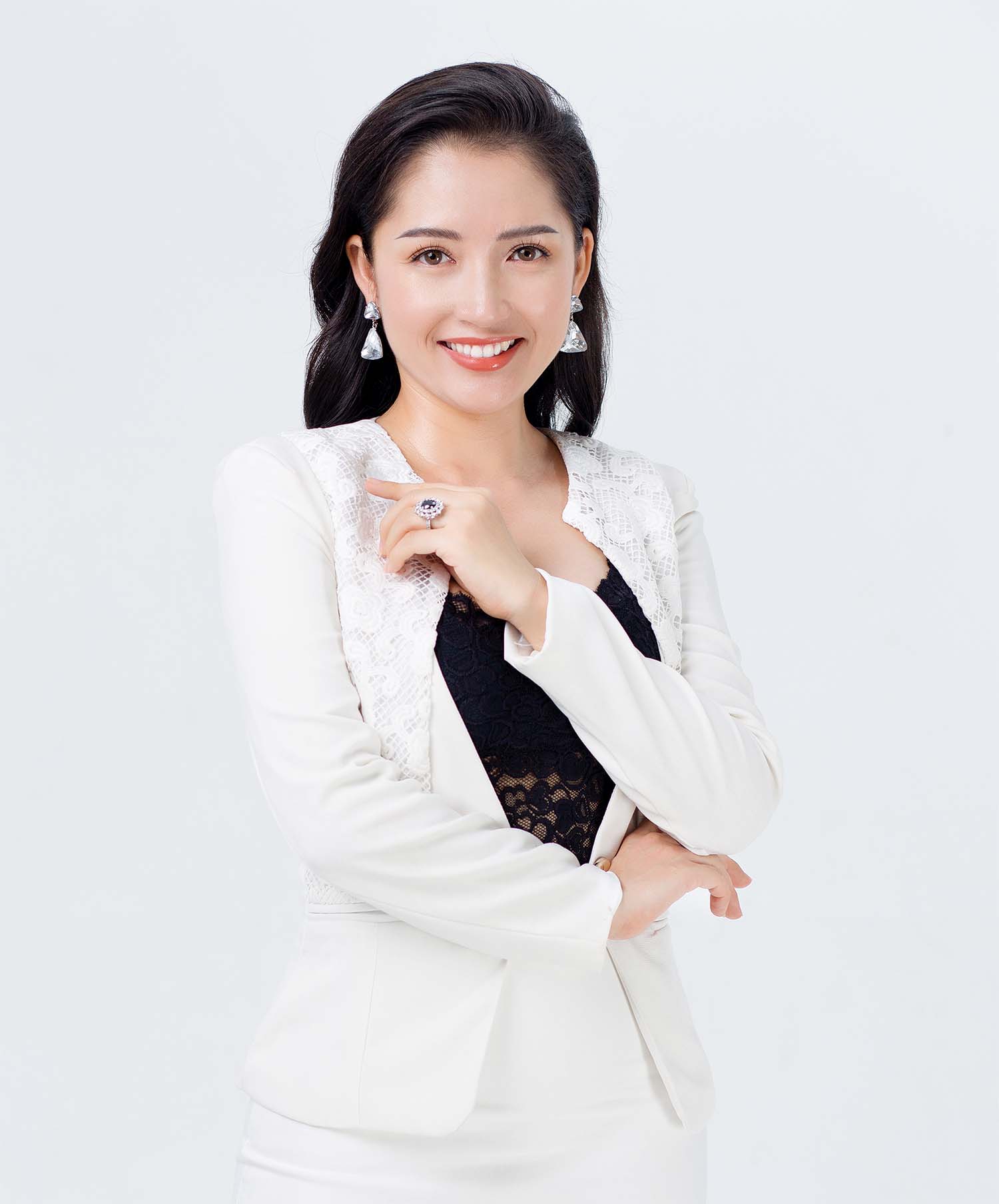Nữ doanh nhân Trần Thị Lệ Chi, CEO Công ty cổ phần Truyền thông Rồng Tiên Sa