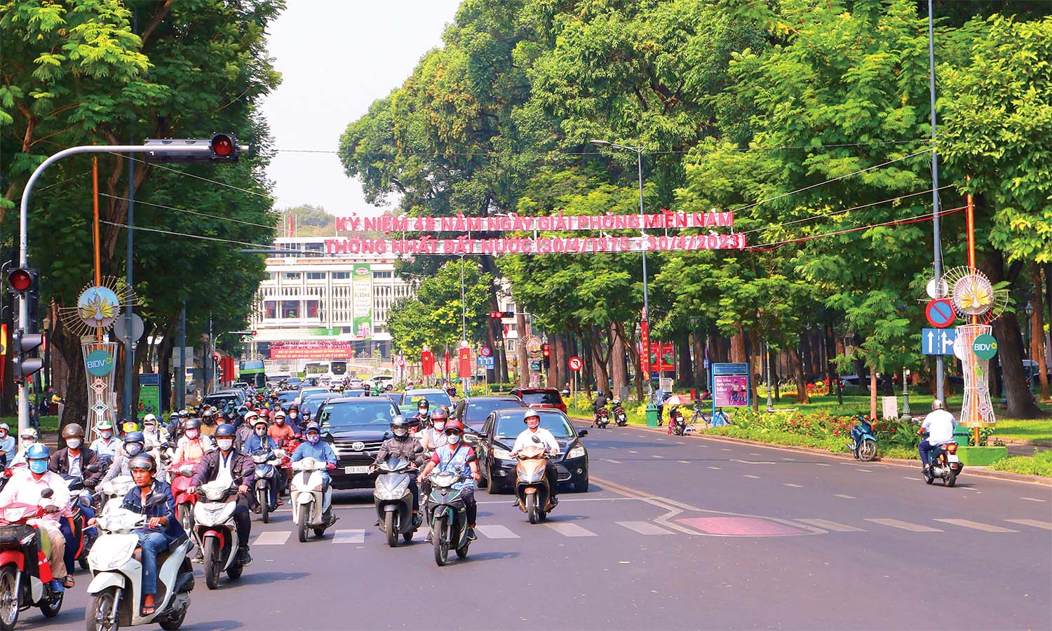 TP.HCM là đầu tàu kinh tế, trung tâm kinh tế - tài chính lớn của cả nước