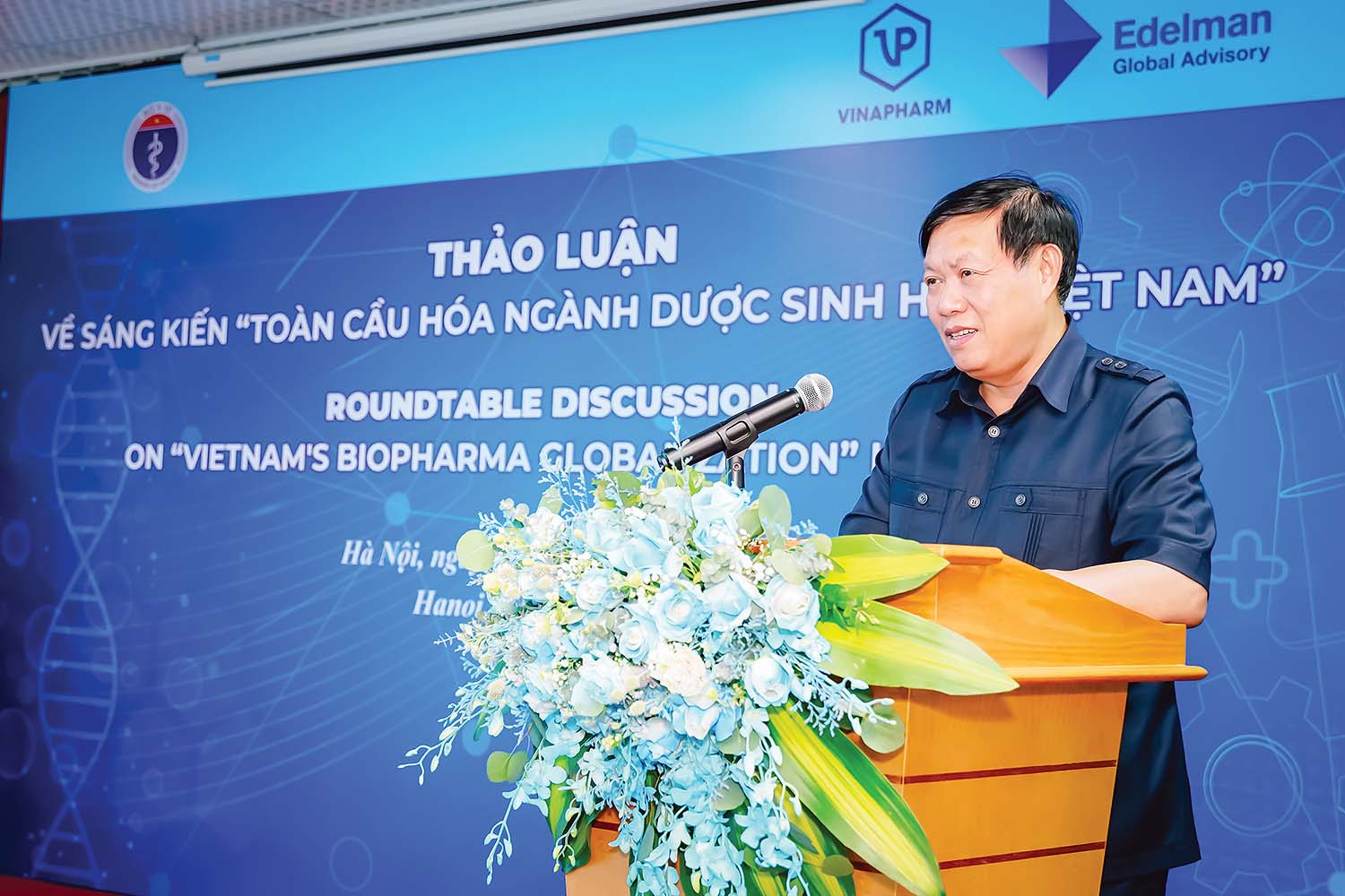 Thứ trưởng thường trực Bộ y tế Đỗ Xuân Tuyên phát biểu tại buổi thảo luận