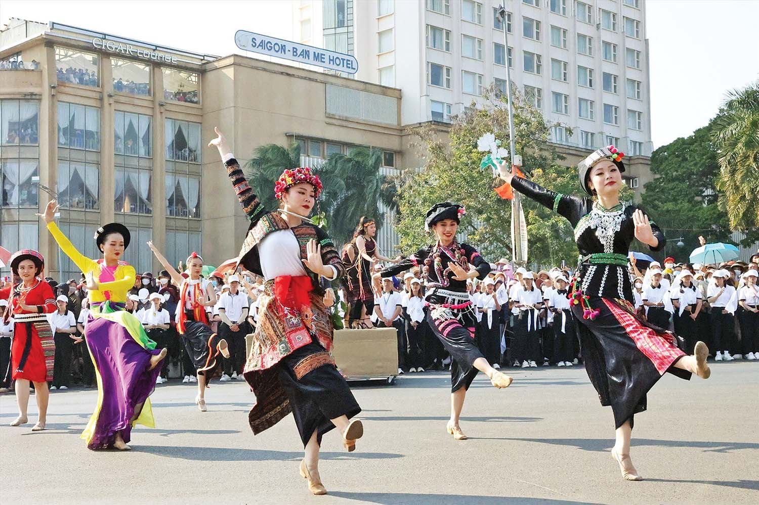 Lễ hội cà phê Buôn Ma Thuột, sự kiện thường niên được tỉnh Đắk Lắk tổ chức để quảng bá hình ảnh, xúc tiến đầu tư