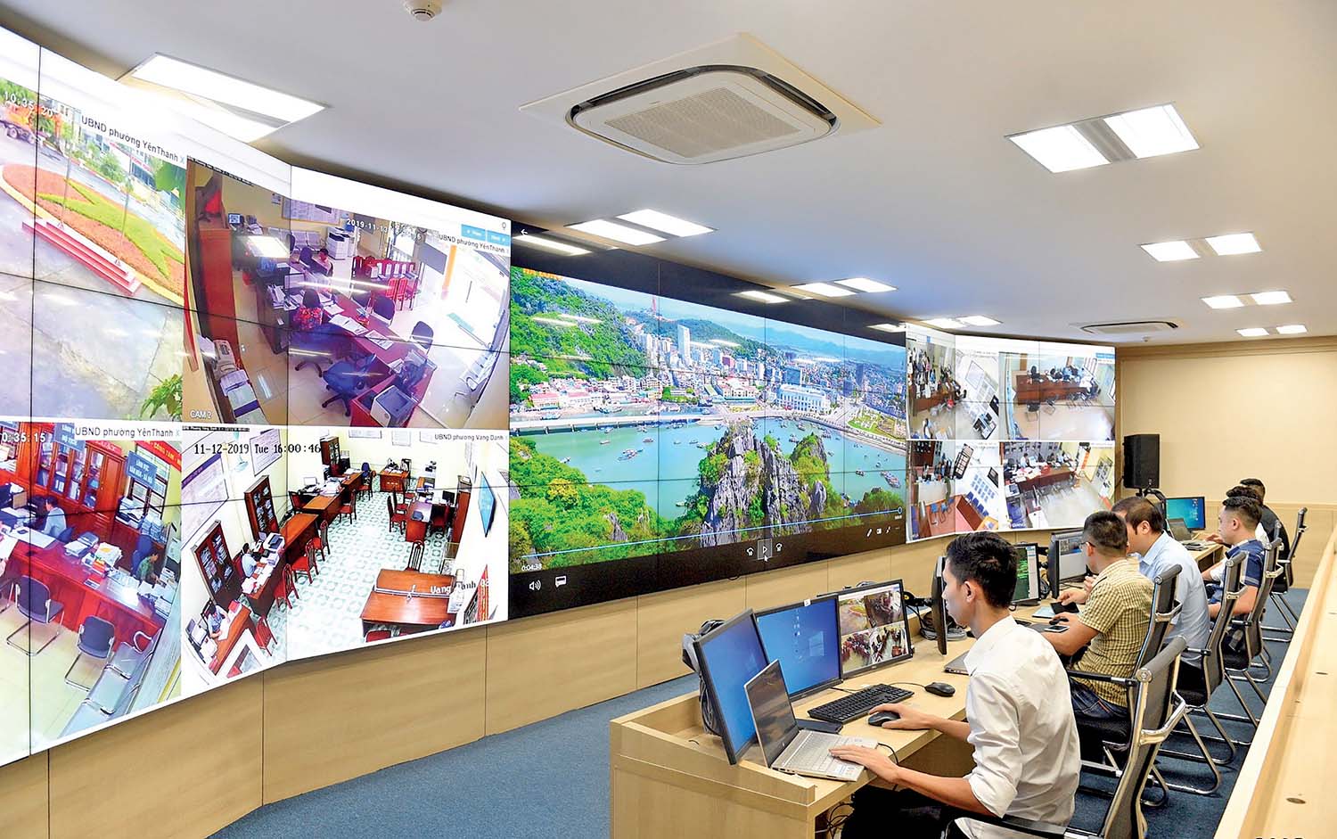 Quảng Ninh vận hành Trung tâm điều hành thành phố thông minh Ảnh: Minh Hà