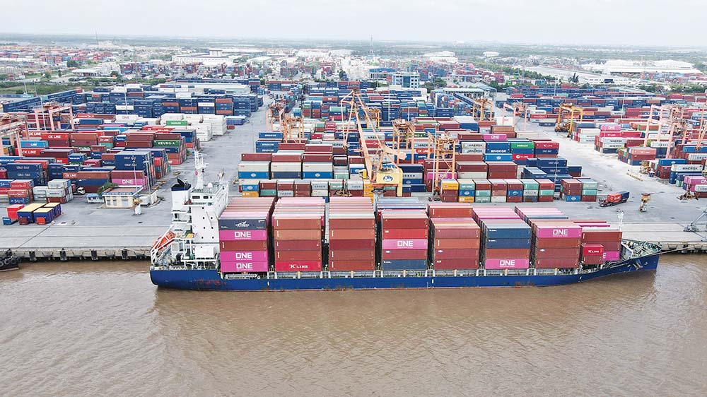 Cước vận chuyển đường biển tăng phi mã do căng thẳng tại Biển Đỏ, gây rất nhiều khó khăn cho doanh nghiệp xuất khẩu