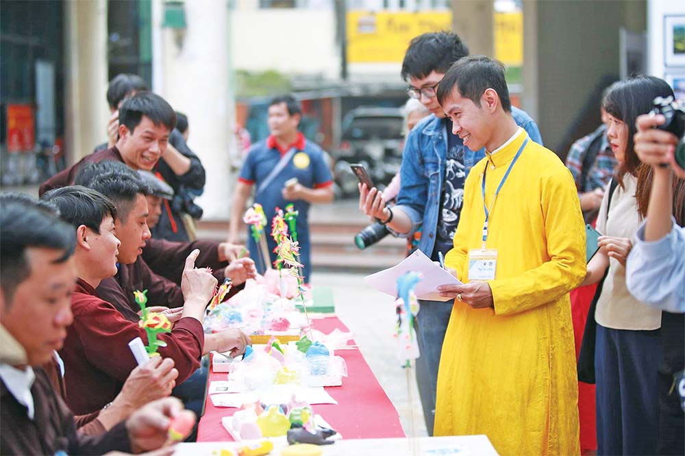 Các chương trình “Về Làng” do doanh nhân Ngô Quý Đức thực hiện đều chứa đựng thông điệp trong việc bảo tồn giá trị văn hóa dân tộc