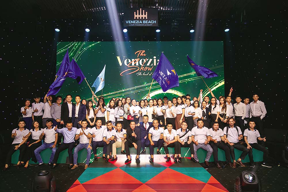 Hoạt động kinh doanh chủ yếu của Hưng Vượng Developer là rót vốn vào công ty con để đầu tư Dự án Venezia Beach. Trong ảnh: Hưng Vượng Developer tổ chức lễ ký kết hợp tác Dự án Venezia Beach