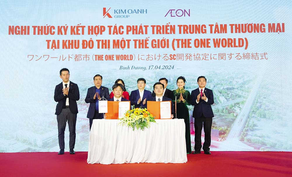 Đại diện Kim Oanh Group và AEON ký kết hợp tác phát triển trung tâm thương mại cao cấp tại Dự án The One World