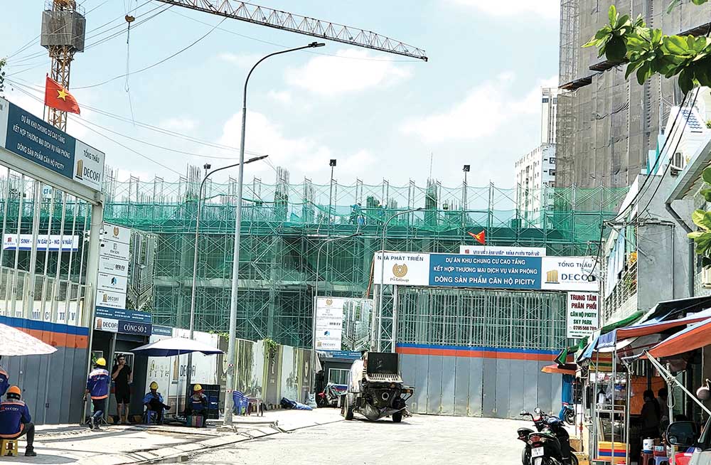 Dự án Picity Sky Park dù đã xây tới tầng 5, nhưng vẫn chưa có thông báo tiền sử dụng đất phải đóng