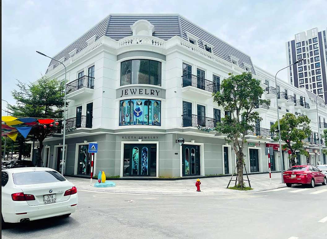 Một góc shophouse đã đi vào vận hành với thương hiệu trang sức cao cấp