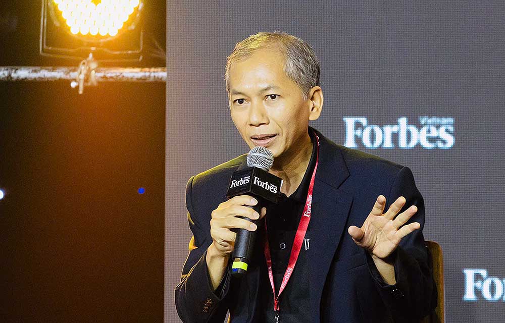 TS. Lê Quang Đạm chia sẻ về việc phát triển nguồn nhân lực cho ngành vi mạch bán dẫn ở Việt Nam, trong một phiên thảo luận do Forbes Việt Nam tổ chức