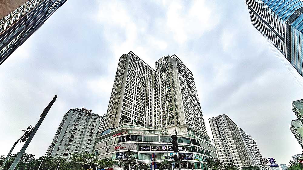 Các sắc thuế chống đầu cơ được kỳ vọng sẽ làm hạn chế tình trạng thổi giá bất động sản (Ảnh: Thanh Vũ)