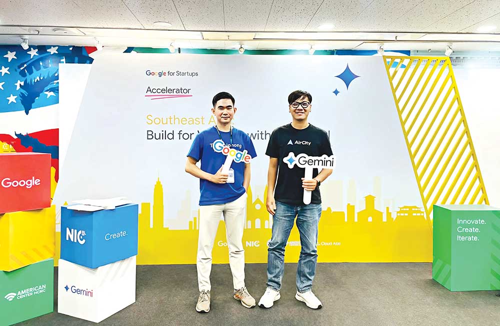 AirCity Lê Xuân Vũ (trái) và Lê Hoàng Nhật (phải)