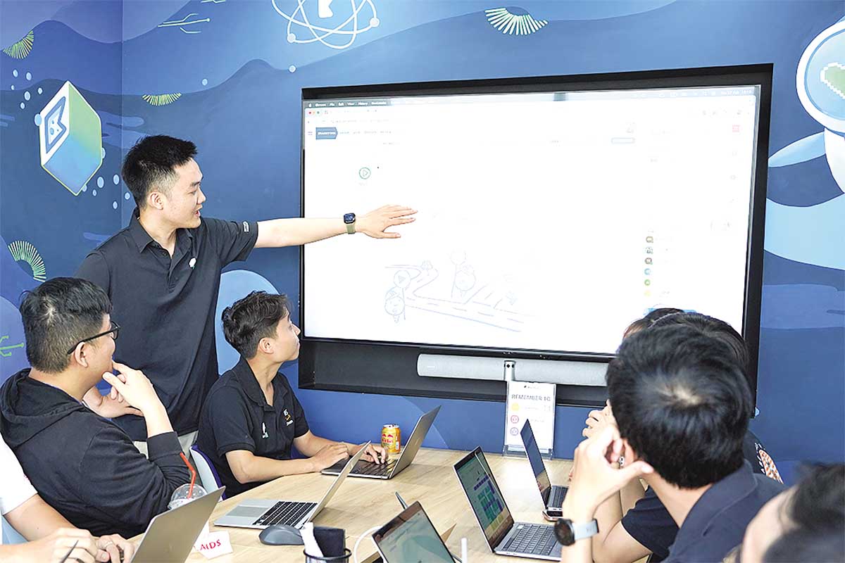 C&aacute;c kỹ sư Katalon &aacute;p dụng AI v&agrave;o c&aacute;c b&agrave;i to&aacute;n thực tiễn tại sự kiện AI-DLC Hackathon phối hợp c&ugrave;ng AWS