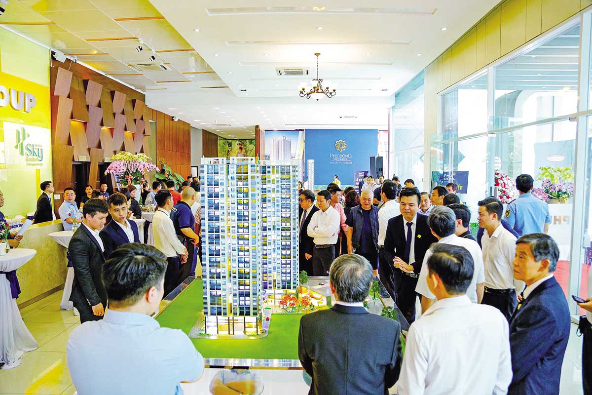 Trong bối cảnh gi&aacute; nh&agrave; khu vực trung t&acirc;m đắt, th&igrave; v&ugrave;ng ven đang thu h&uacute;t sự quan t&acirc;m của kh&aacute;ch h&agrave;ng