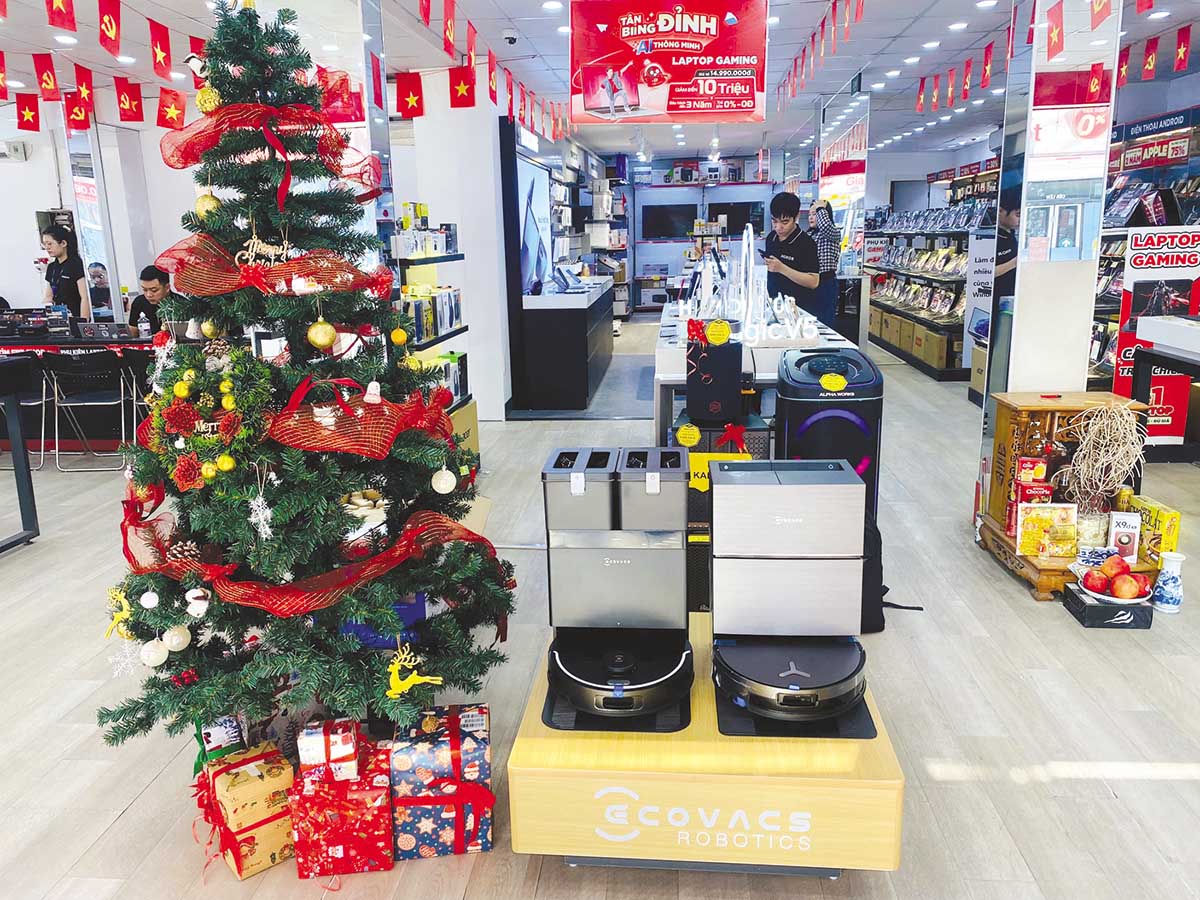 Thị trường điện máy hiện nay thuộc về những “tay to”, có dòng tiền đủ mạnh để ôm hàng số lượng lớn