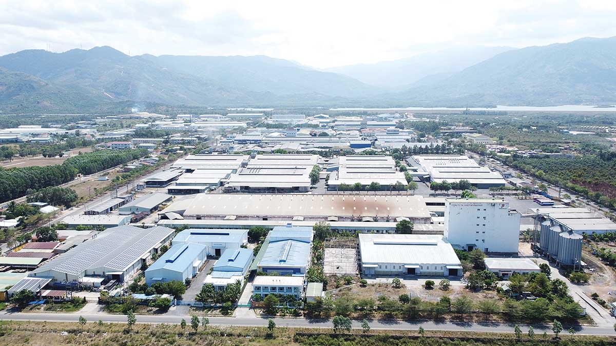 Khu c&ocirc;ng nghiệp Suối Dầu, tỉnh Kh&aacute;nh H&ograve;a đ&atilde; được lấp đầy (Ảnh: Thanh Hiền)