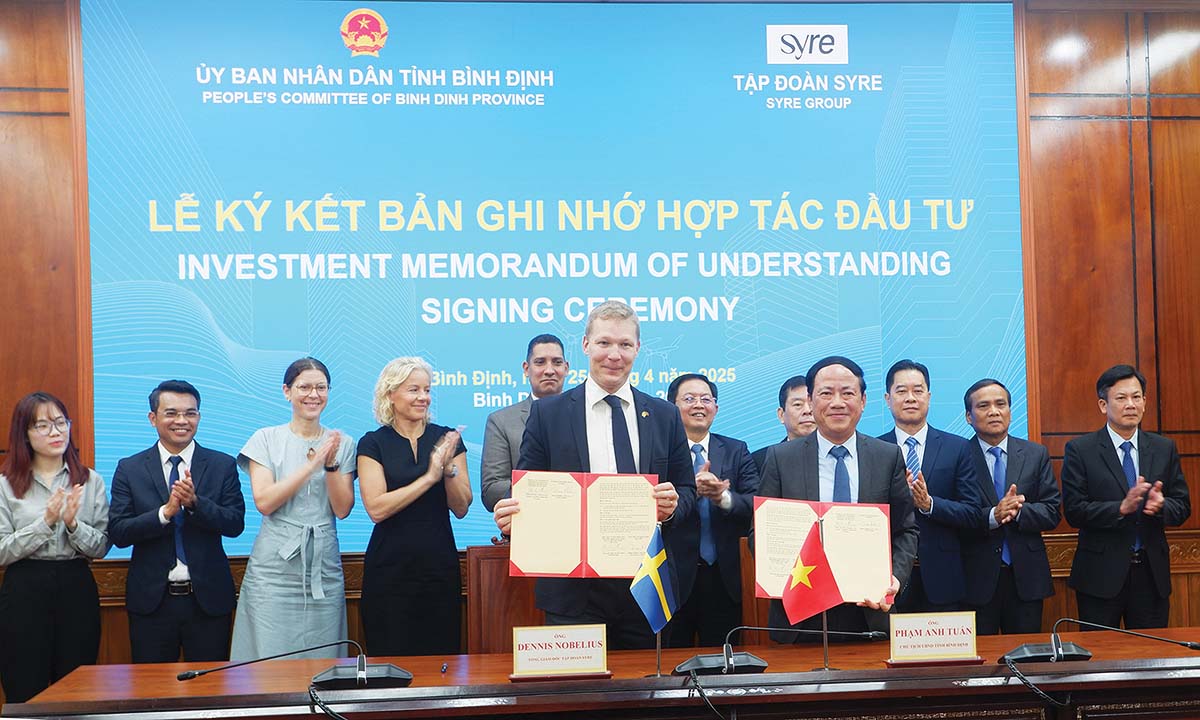 Đại diện UBND tỉnh B&igrave;nh Định (cũ) v&agrave; Tập đo&agrave;n Syre k&yacute; kết bi&ecirc;n bản ghi nhớ hợp t&aacute;c đầu tư Dự &aacute;n v&agrave;o ng&agrave;y 25/4/2025	