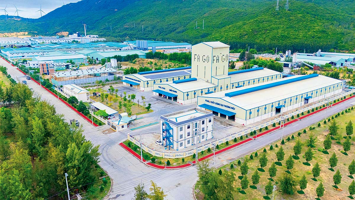 C&aacute;c nh&agrave; m&aacute;y trong KCN Nhơn Hội A