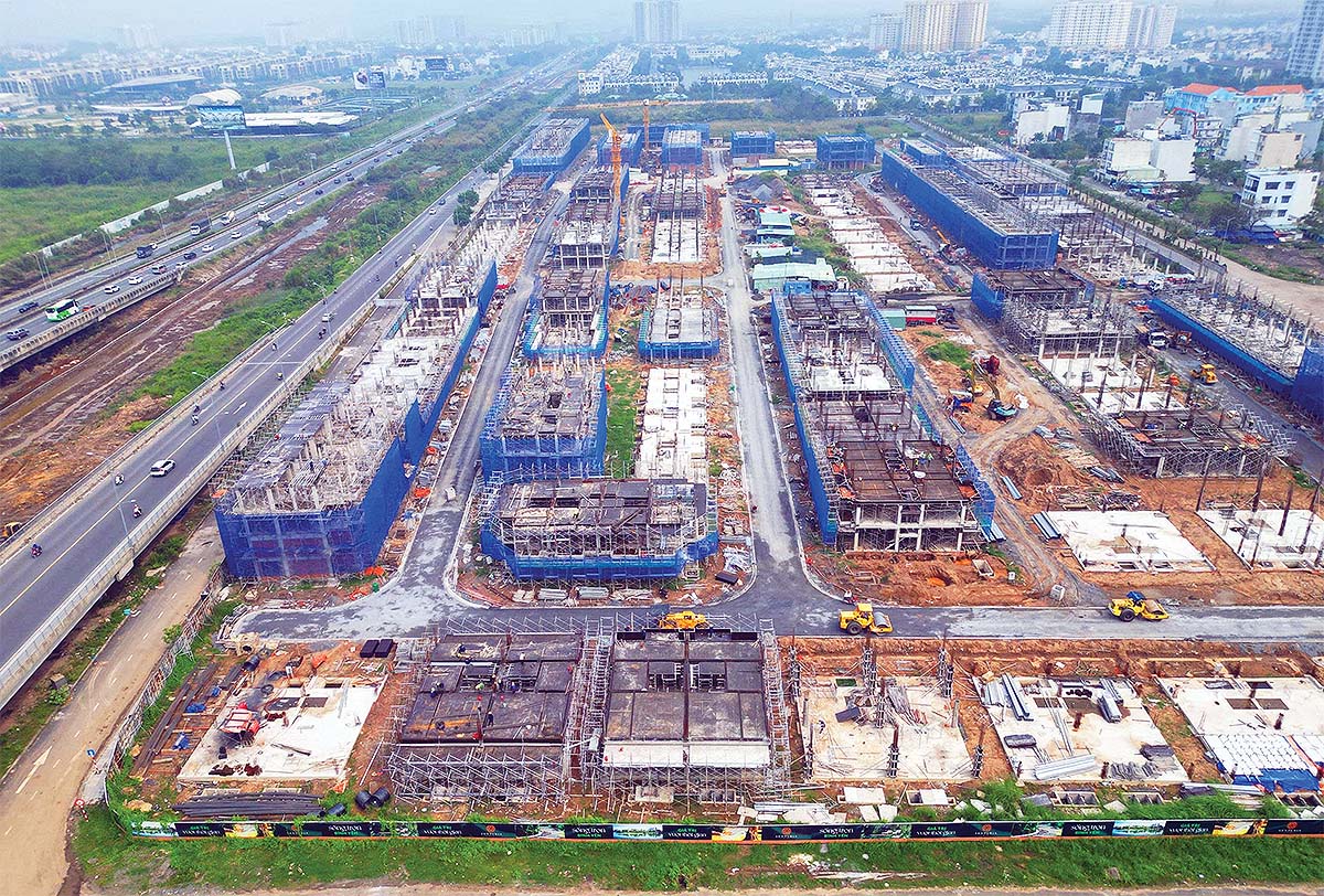 D&ograve;ng tiền thắt chặt, nh&agrave; đầu tư ưu ti&ecirc;n bất động sản tạo d&ograve;ng tiền, giảm dần lướt s&oacute;ng ngắn hạn