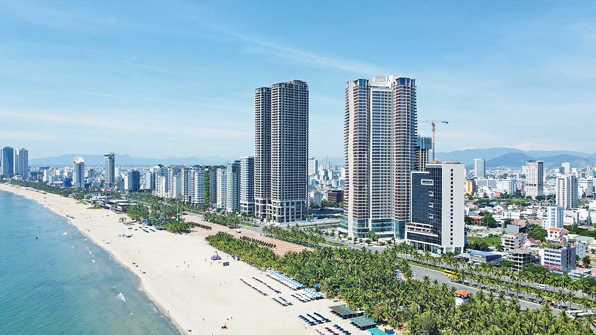 Trục ven biển Mỹ Kh&ecirc; - V&otilde; Văn Kiệt - V&otilde; Nguy&ecirc;n Gi&aacute;p l&agrave; một trong những khu vực bất động sản được đ&aacute;nh gi&aacute; hưởng lợi trực tiếp từ Trung t&acirc;m t&agrave;i ch&iacute;nh quốc tế