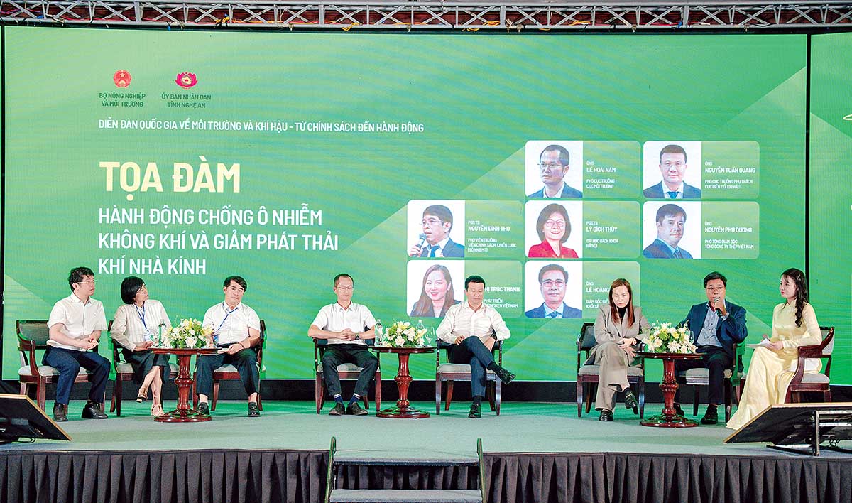 Tọa đàm “Hành động chống ô nhiễm không khí và giảm phát thải khí nhà kính” trong khuôn khổ Diễn đàn Quốc gia về Môi trường và Khí hậu 2026 (Ảnh: VN)