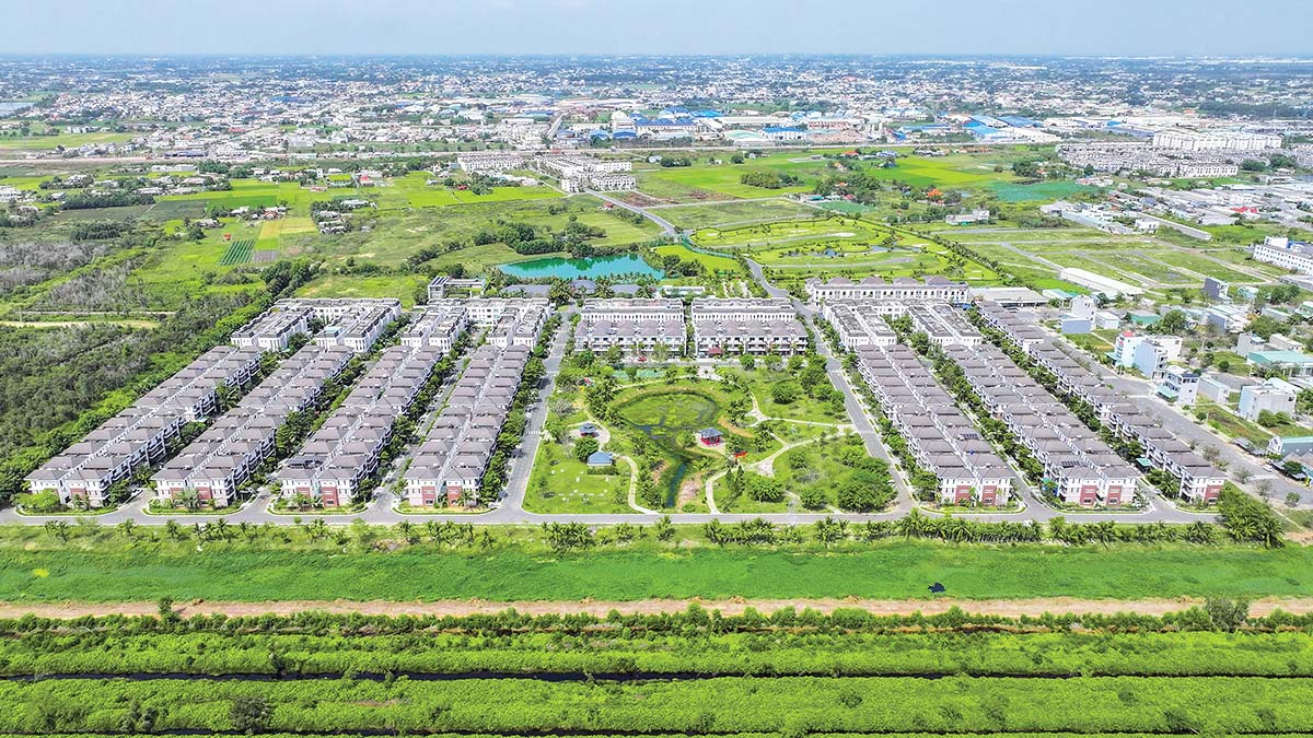 Nguồn cung nhà phố, biệt thự tại thị trường phía Nam tăng mạnh, nhưng sức mua vẫn ở mức thấp (Ảnh: P.V)