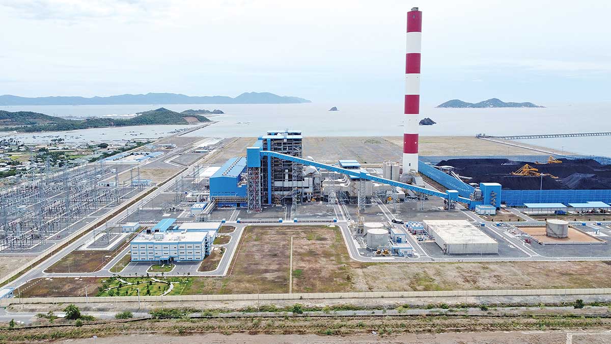 Dự án Nhà máy Nhiệt điện BOT Vân Phong 1 do Tập đoàn Sumitomo Nhật Bản làm chủ đầu tư, với tổng vốn gần 2,58 tỷ USD và công suất 1.320 MW (Ảnh: PV)