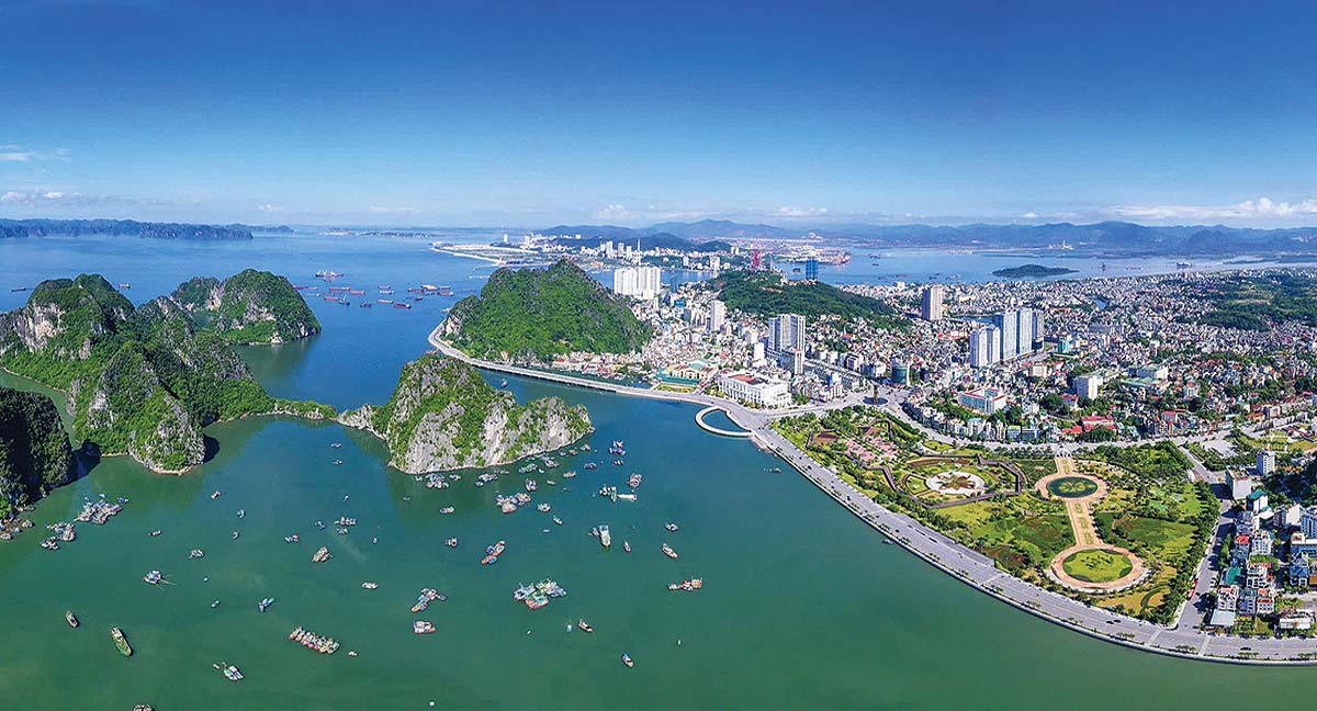 Quy hoạch mới tạo nền tảng để Quảng Ninh mở rộng kh&ocirc;ng gian đ&ocirc; thị v&agrave; thu h&uacute;t đầu tư (Ảnh: Thanh T&ugrave;ng)