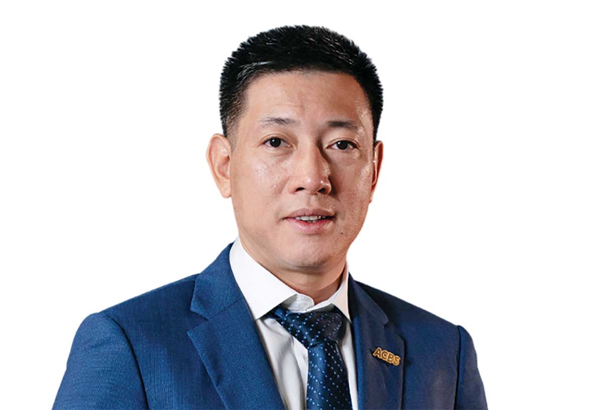  &Ocirc;ng Nguyễn Đức Ho&agrave;n, Tổng gi&aacute;m đốc ACBS