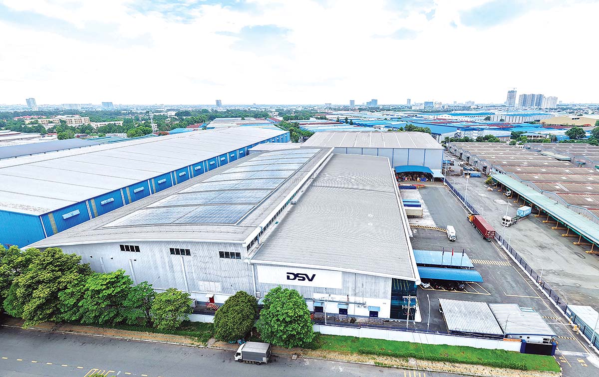 Hệ thống điện mặt trời &aacute;p m&aacute;i tại kho DSV, g&oacute;p phần th&uacute;c đẩy chuỗi cung ứng bền vững v&agrave; giảm ph&aacute;t thải carbon