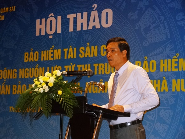 Ông Phùng Ngọc Khánh, Cục trưởng Cục Quản lý Giám sát Bảo hiểm phát biểu tại Hội thảo