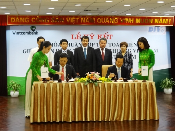 Lễ ký thỏa thuận hợp tác toàn diện giữa Vietcombank và DIV