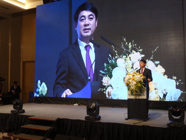 Ông Nghiêm Xuân Thành, Chủ tịch HĐQT Vietcombank phát biểu tại Hội thảo