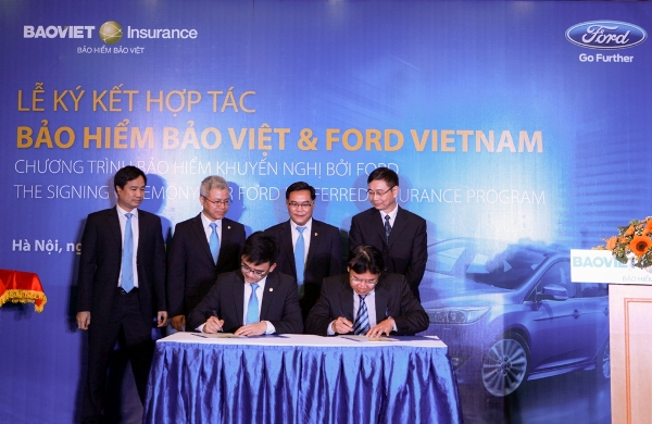 Lễ ký kết diễn ra giữa lãnh đạo Bảo hiểm Bảo Việt và Ford Việt Nam