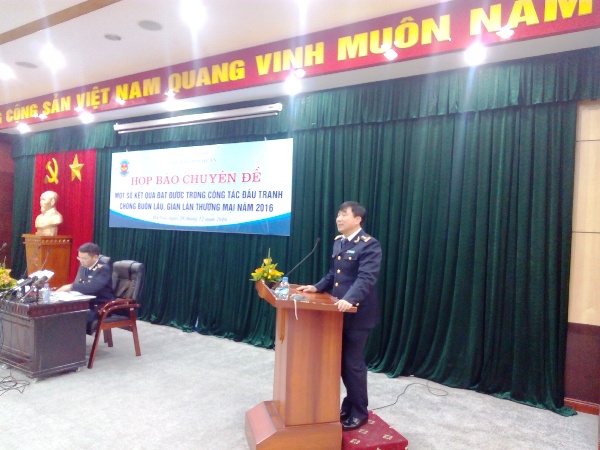 Ông Nguyễn Phi Hùng, Cục trưởng Cục Điều tra chống buôn lậu, Tổng cục Hải quan chia sẻ về công tác chống buôn lậu trong năm 2016