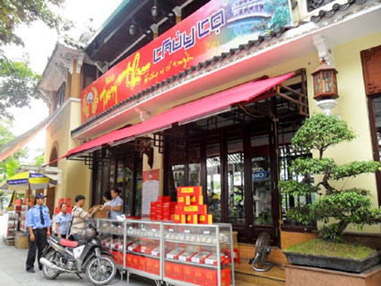 Nhà hàng Thủy Tạ được thành lập từ năm 1958
