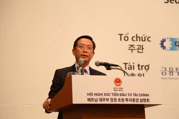 Ông Trần Văn Dũng, Chủ tịch Ủy ban chứng khoán Nhà nước phát biểu tại Hội nghị