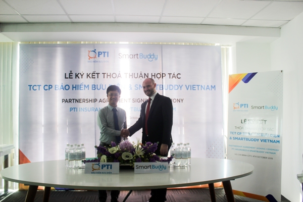Lễ ký kết giữa PTI và SmartBuddy diễn ra tại TP.Hồ Chí Minh